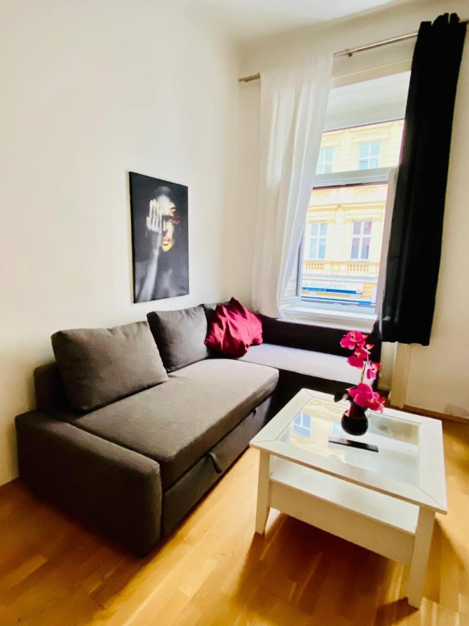 Apartment Cozy 2br For 6p, 10min Transport To Stadthalle *
