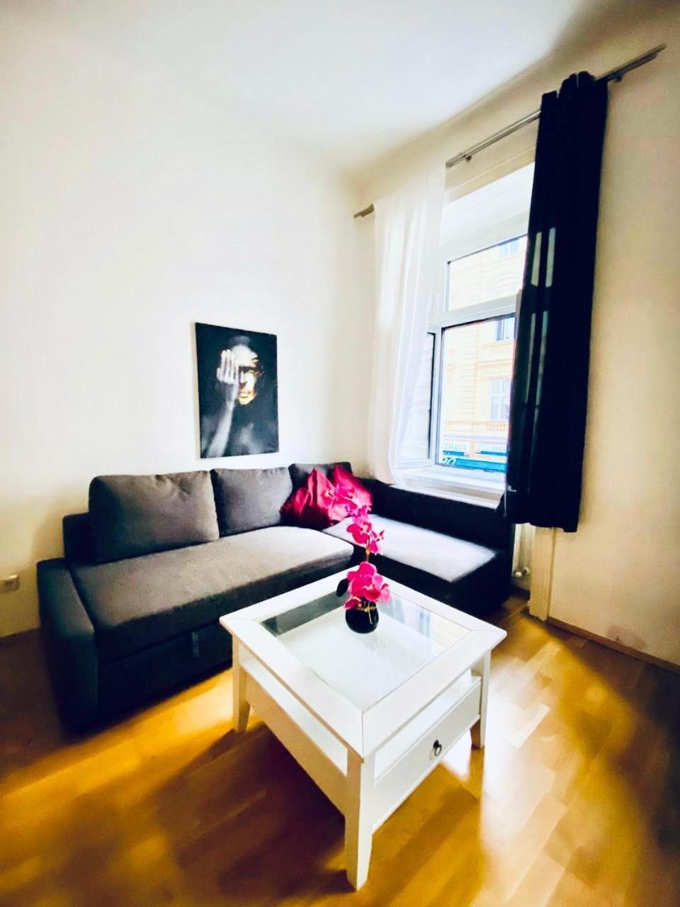 Cozy 2br For 6p, 10min Transport To Stadthalle