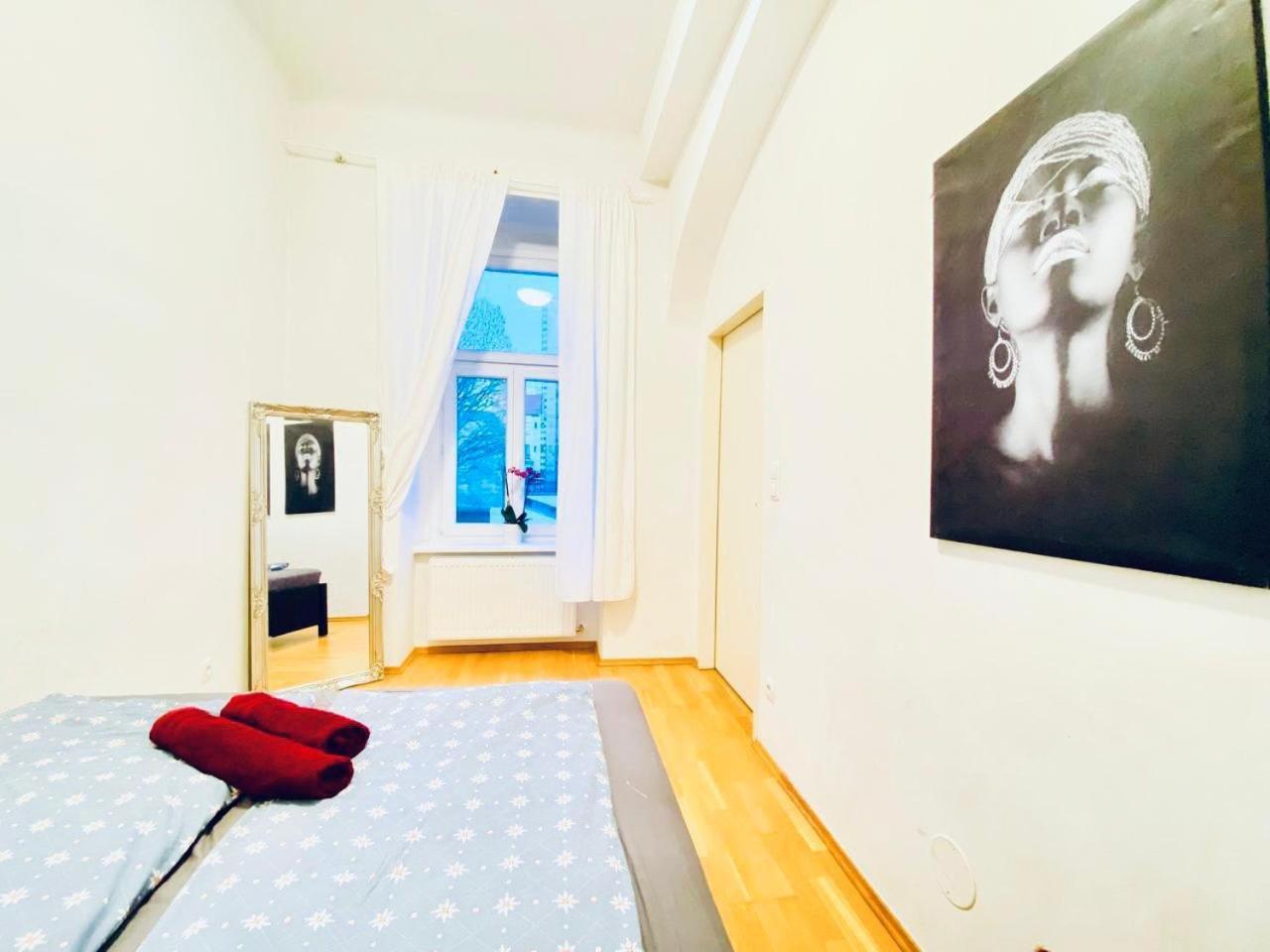 Apartment Cozy 2br For 6p, 10min Transport To Stadthalle *